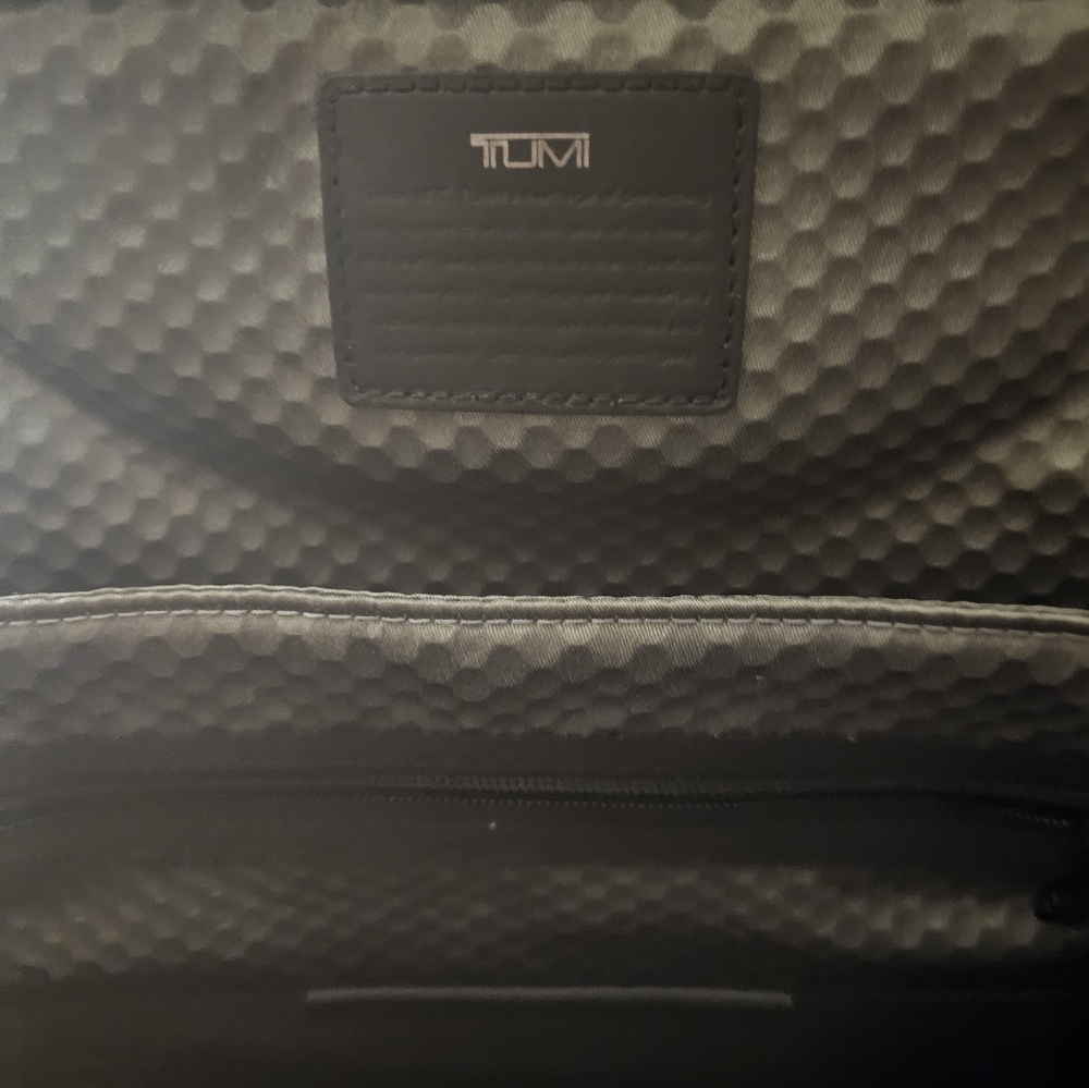 Tumi backpack .Backpack 232681at2 leather/fabric  907534